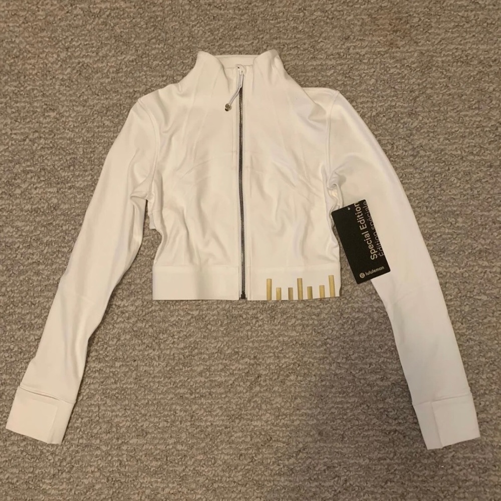 Lululemon Cropped Define Jacket